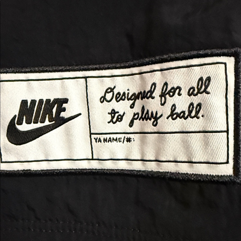 Nike kids  Black and White Casual Shirt - Picture 2 of 5